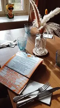 restaurant avec terrasse à Les Iffs - image 4