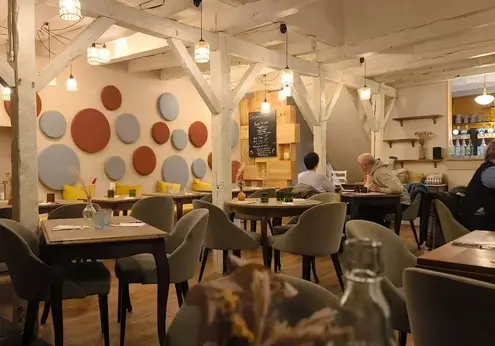 restaurant à Les Iffs - image 3